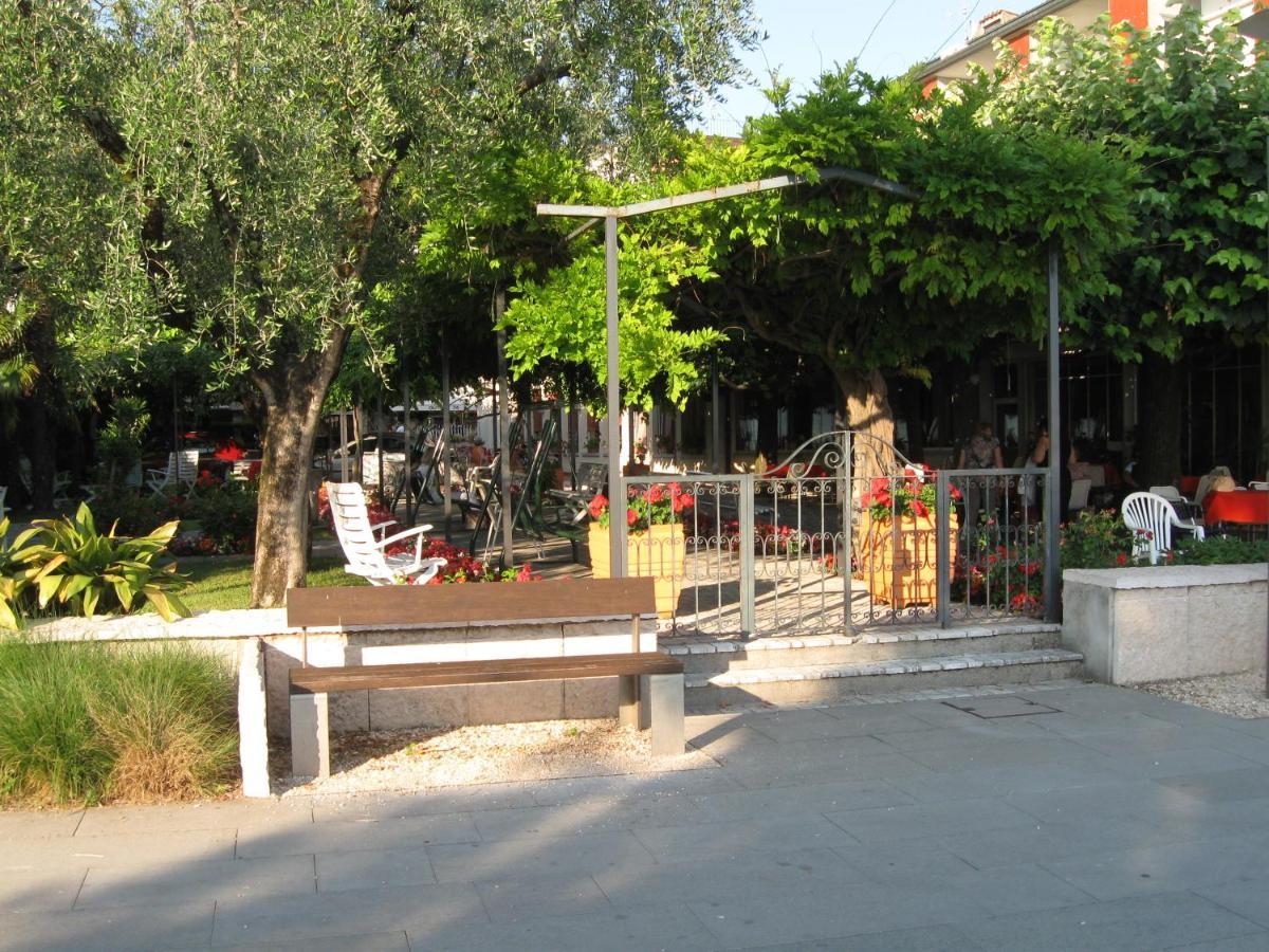 Hotel Giardino Sirmione Exteriér fotografie