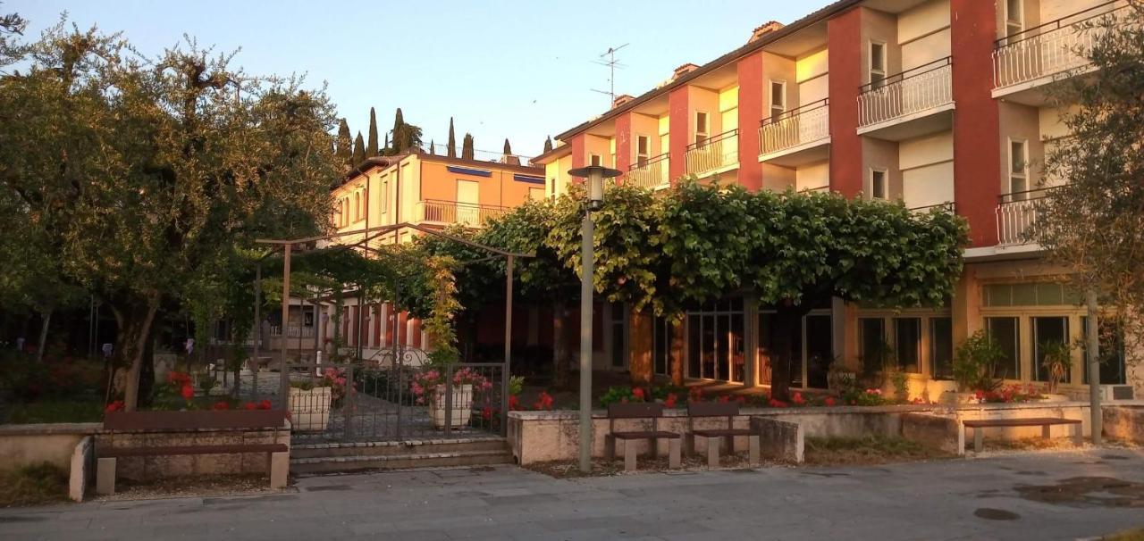 Hotel Giardino Sirmione Exteriér fotografie